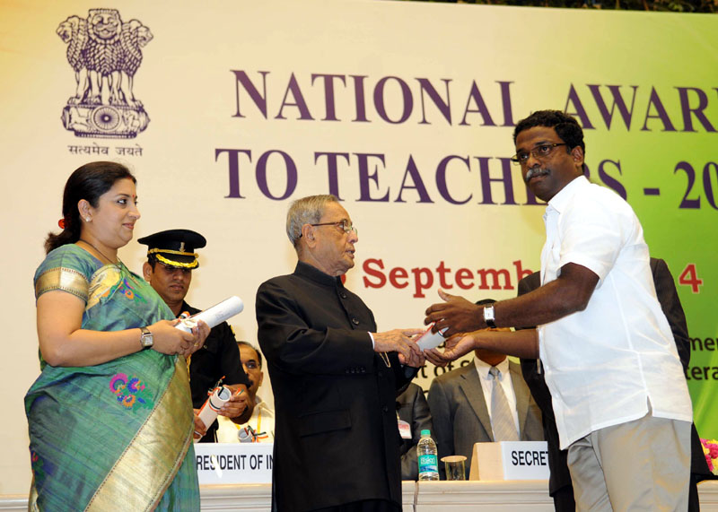 Prez presents national awards to teachers on Teachers' Day